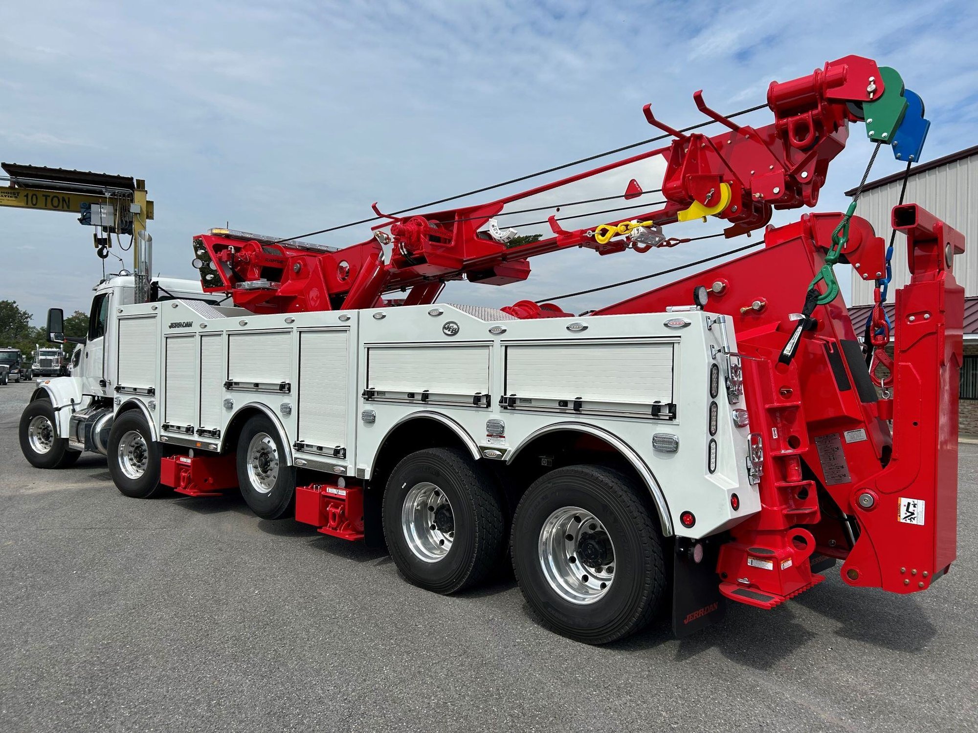 2025 Peterbilt 567