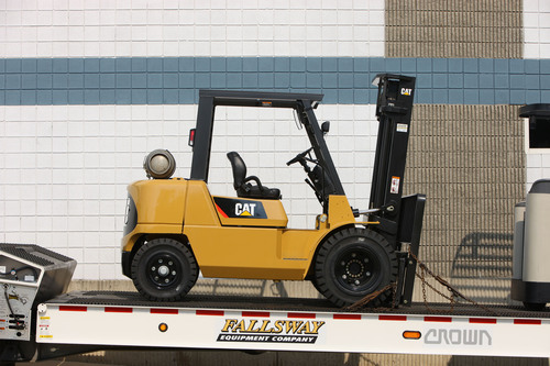 Forklift Hauling & Delivery