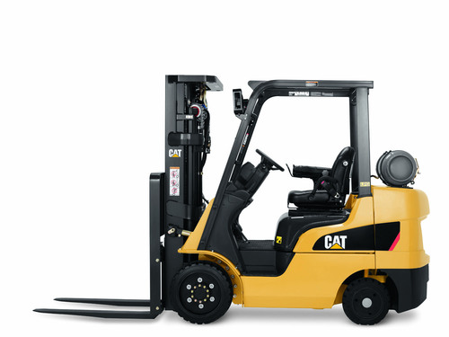 CAT Forklift 3,000-6,500 lb Capacity Internal Combustion Forklift