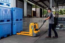 feature picture of Jungheinrich Walkie Pallet Truck