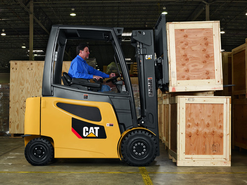 CAT Forklift 5,000-6,500 lb Capacity Pneumatic Tire