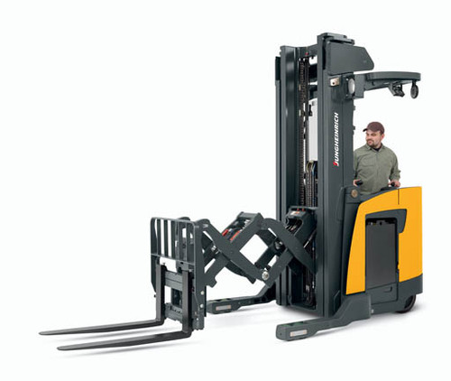 ETR 335d Reach Truck