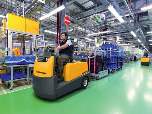 EZS 570NA Tow Tractor in warehouse