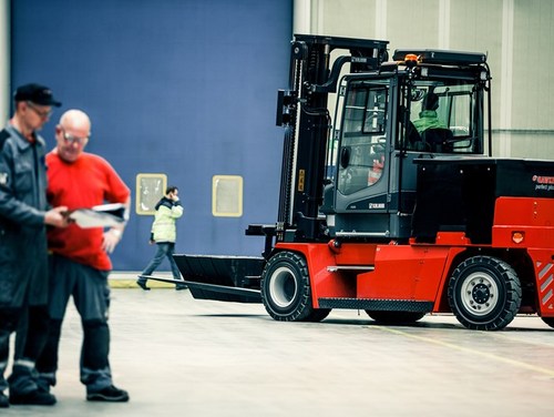 Kalmar ECG50-90 Electric Forklift Moving