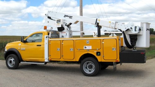 Dur-A-Lift Telescopic Bucket Truck Double Basket DPM2 Back View