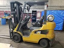 feature picture of Used 2018 CAT 5,000 lb. model 2C5000